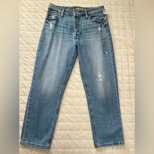 Maurices New with tag Cheeky ankle taper high rise button fly jeans. Size 10
